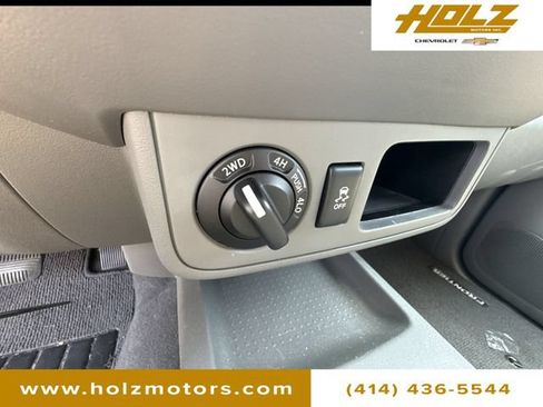 Used 2019 Nissan Frontier SV AWD/4WD image 16