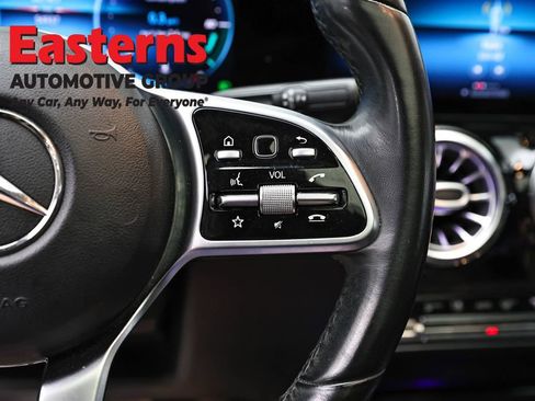 Used 2021 Mercedes-Benz GLA 250 4MATIC image 16
