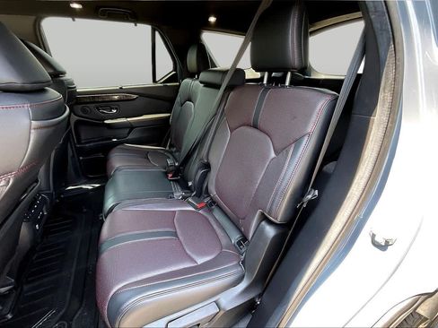 Used 2025 Honda Pilot Black Edition image 20