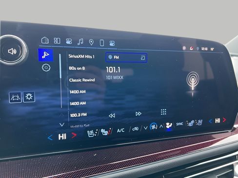 Used 2024 Chevrolet Traverse RS w/ LPO, Floor Liner Package image 10