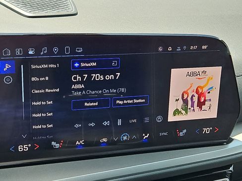 New 2025 Chevrolet Traverse LT w/ Enhanced Driving Package image 12