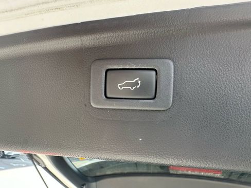 Used 2019 Subaru Outback 2.5i Limited image 8