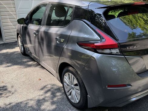 Used 2023 Nissan Leaf S FWD image 7