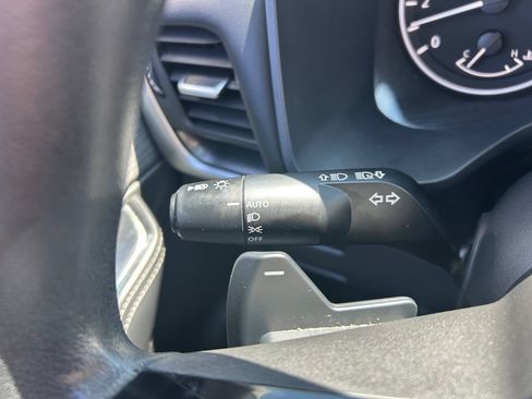 Used 2023 Nissan Rogue SV AWD/4WD image 12