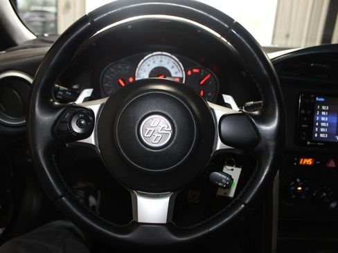 Used 2017 Toyota 86 image 13