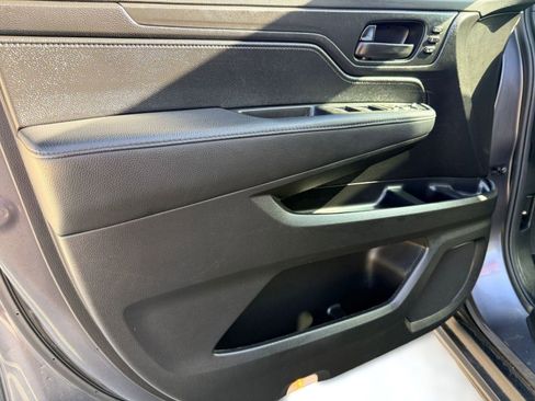 Used 2024 Honda Odyssey EX-L image 10