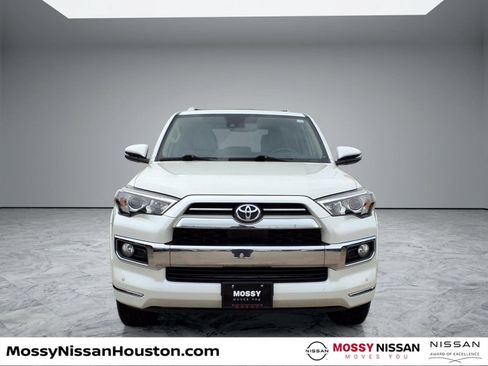 Used 2020 Toyota 4Runner Limited AWD/4WD image 3