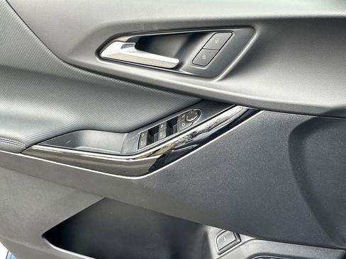 New 2026 Chevrolet Equinox LT w/ Convenience Package II image 11