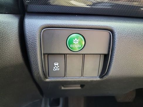 Used 2015 Honda Accord Sport image 21
