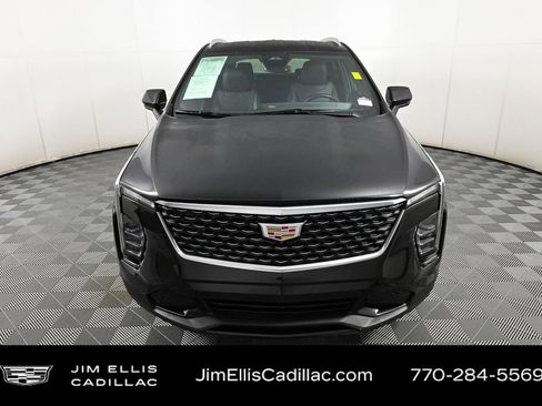Certified 2025 Cadillac XT4 Premium Luxury image 34