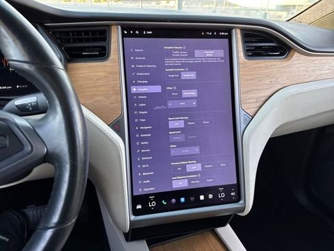 Used 2019 Tesla Model X Long Range image 11