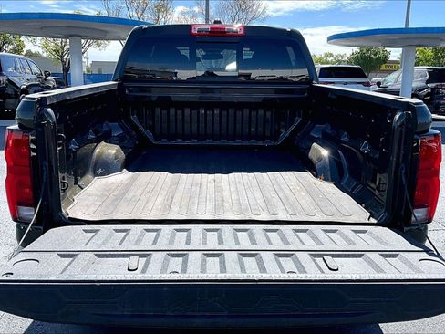 Certified 2024 Chevrolet Colorado Z71 w/ Z71 Convenience Package 2 AWD/4WD image 8