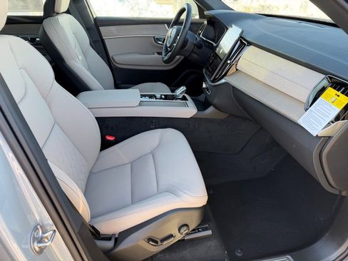New 2026 Volvo XC90 B6 Plus w/ Protection Package Premier AWD/4WD image 10