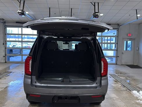 Used 2021 GMC Yukon AT4 w/ AT4 Premium Plus Package image 16