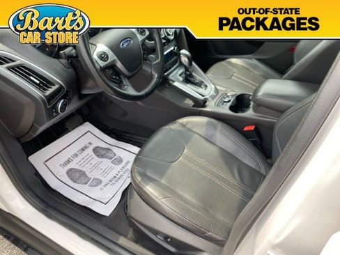 Used 2013 Ford Focus Titanium w/ Luxury Pkg FWD image 28
