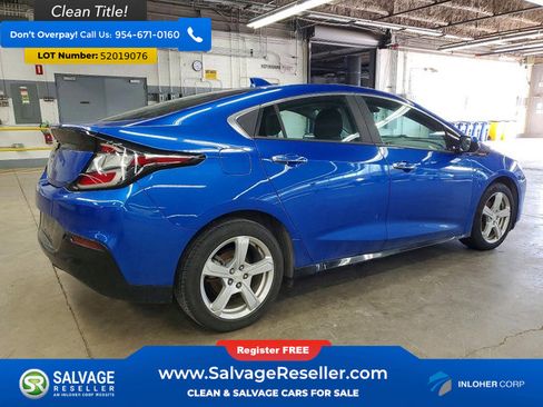 Used 2018 Chevrolet Volt LT FWD image 4