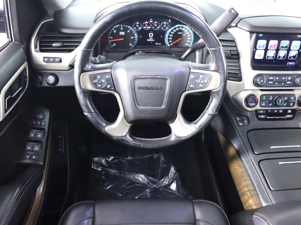 Used 2019 GMC Yukon Denali w/ Open Road Package RWD image 34