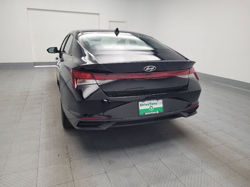 Used 2023 Hyundai Elantra SEL FWD image 6