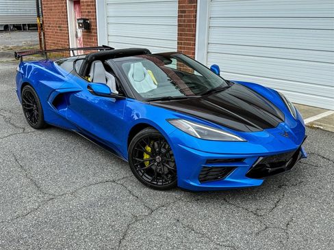 Used 2024 Chevrolet Corvette Stingray Coupe w/ 1LT RWD image 36