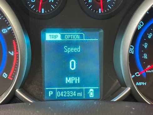 Used 2015 Chevrolet Cruze LS image 18