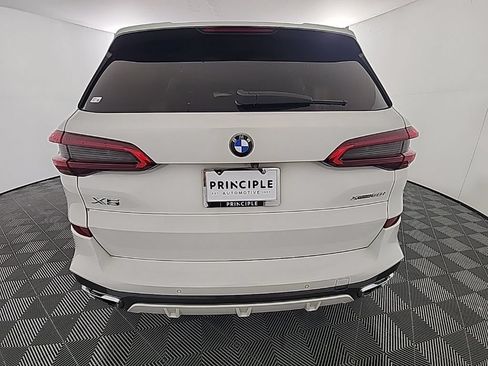 Used 2019 BMW X5 xDrive50i w/ M Sport Package AWD/4WD image 6