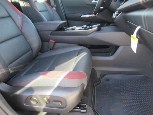 New 2026 Chevrolet Equinox RS w/ Convenience Package III image 10