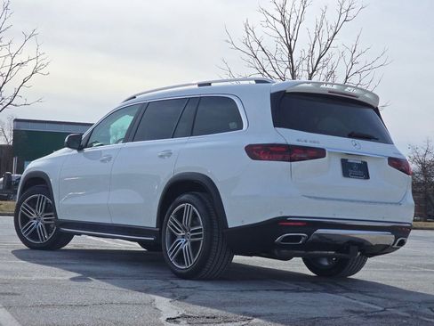 New 2026 Mercedes-Benz GLS 450 4MATIC image 14