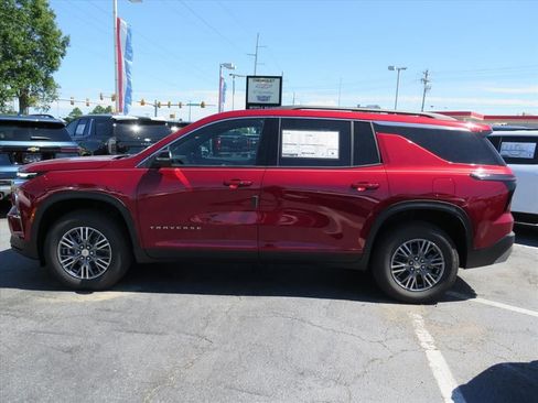 New 2026 Chevrolet Traverse LT w/ Enhanced Driving Package image 6