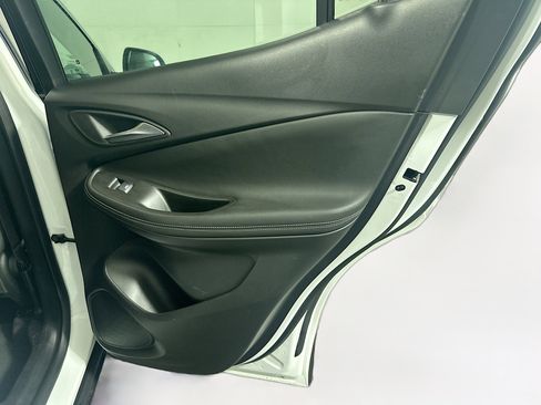 Used 2025 Buick Encore GX Preferred image 30