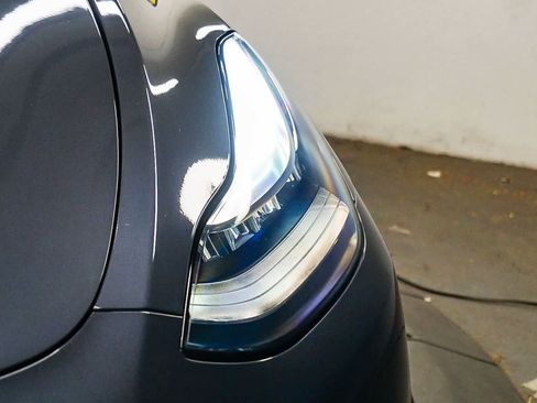 Used 2023 Tesla Model Y Long Range image 7