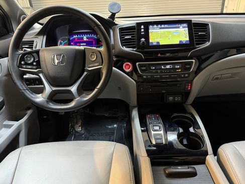 Used 2021 Honda Pilot Touring image 48