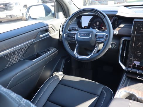 New 2026 GMC Acadia Denali w/ Super Cruise Package AWD/4WD image 9