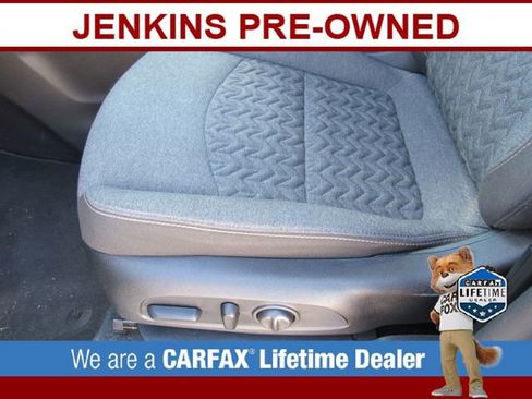 Used 2024 Chevrolet Equinox LT FWD image 23