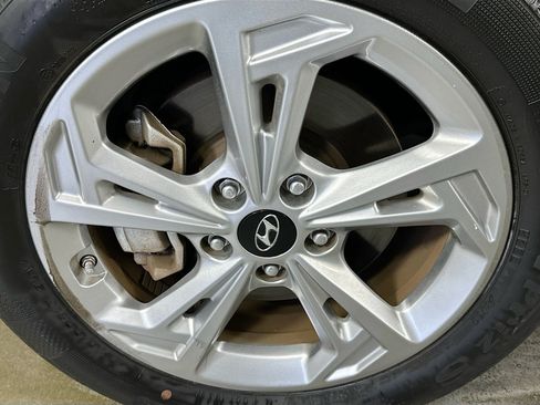 Used 2023 Hyundai Kona SEL AWD/4WD image 28