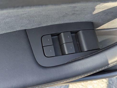 Used 2023 Tesla Model 3 Standard Range image 23