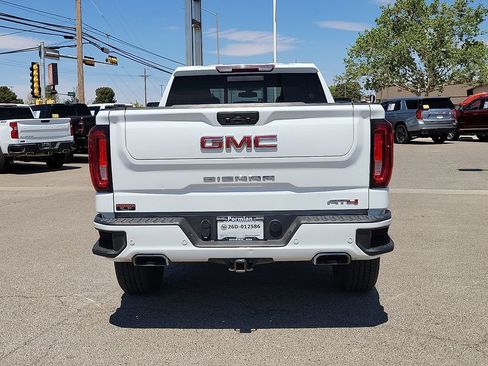 Used 2021 GMC Sierra 1500 AT4 w/ AT4 Preferred Package AWD/4WD image 11