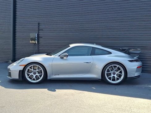 Certified 2025 Porsche 911 GT3 RWD image 2