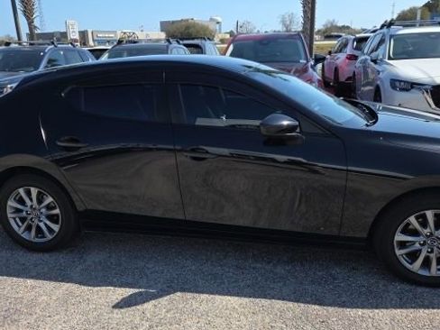 Used 2023 MAZDA MAZDA3 s image 2
