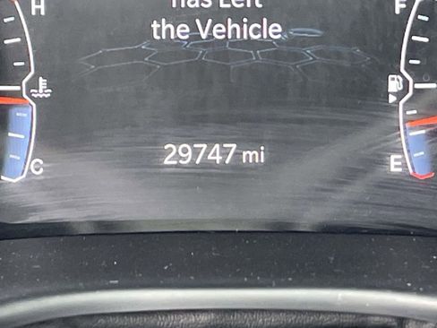 Used 2024 Jeep Compass Latitude image 22