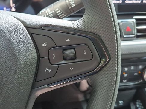 New 2026 Chevrolet TrailBlazer LT w/ Driver Confidence Package FWD image 19