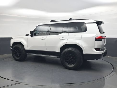 Used 2026 Lexus GX 550 w/ Accessory Package (2T) AWD/4WD image 8