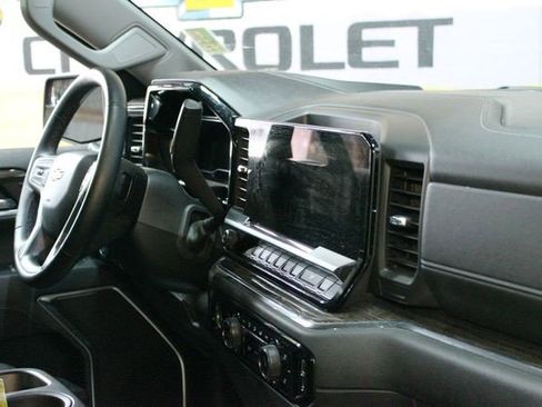 Certified 2023 Chevrolet Silverado 1500 LT AWD/4WD image 10