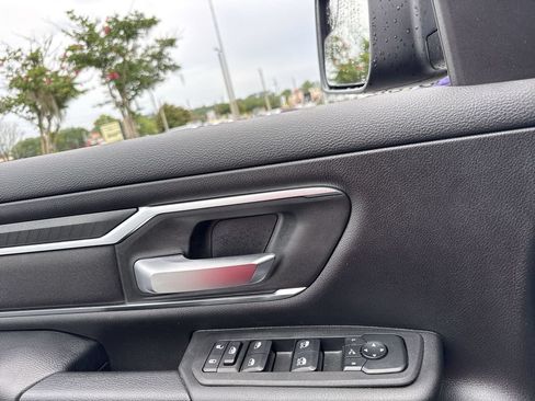 Used 2025 RAM 1500 Big Horn RWD image 14
