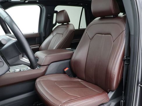 Used 2024 Ford Expedition Max Limited image 17