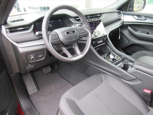 New 2026 Jeep Grand Cherokee L 4WD image 14