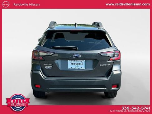 Used 2023 Subaru Outback Premium AWD/4WD image 5