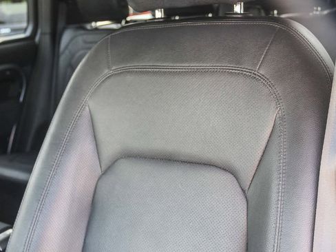 Used 2023 Land Rover Defender 130 SE image 23