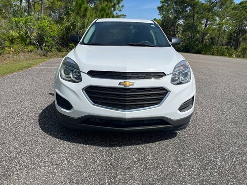Used 2017 Chevrolet Equinox LS image 8