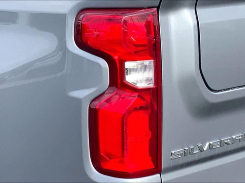 Used 2024 Chevrolet Silverado 1500 High Country AWD/4WD image 29
