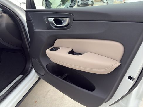 New 2026 Volvo XC60 B5 Plus w/ Protection Package Premier image 15